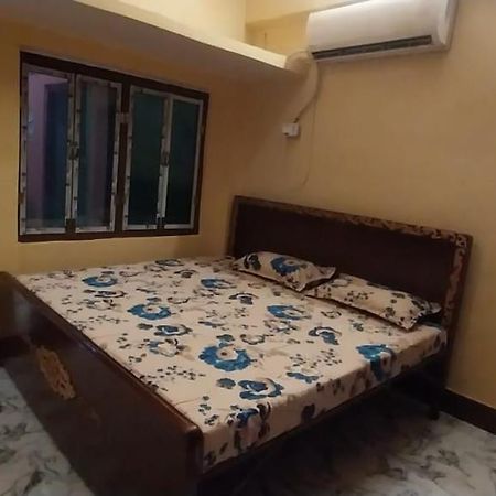 Отель Aadi Shakti Bhawan Ayodhya Экстерьер фото